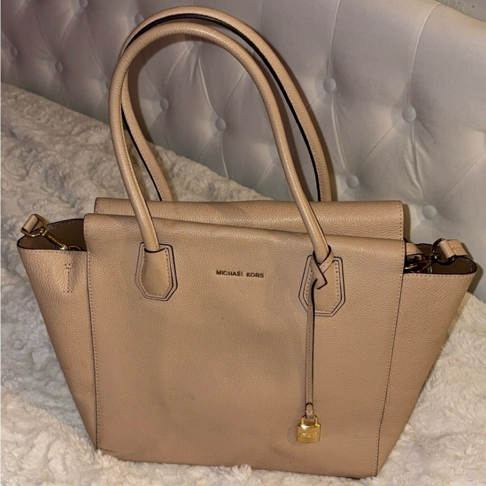 Michael Kors Tan Leather Purse